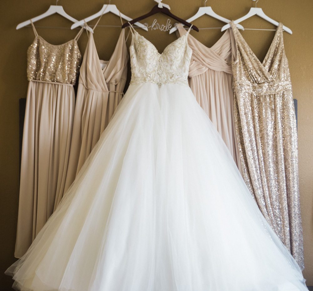 wedding dress and bridesmaid dresses for a woodwinds connecticut wedding
