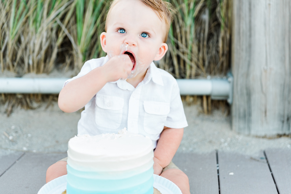 baby at silver sands beach cake smash 